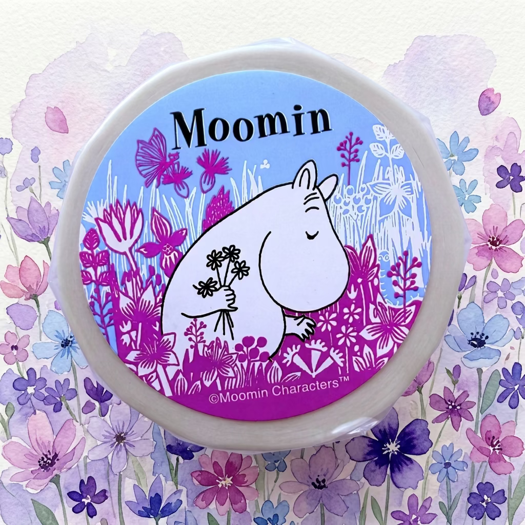 Washi tape featuring comic strip from Moomin on a white background